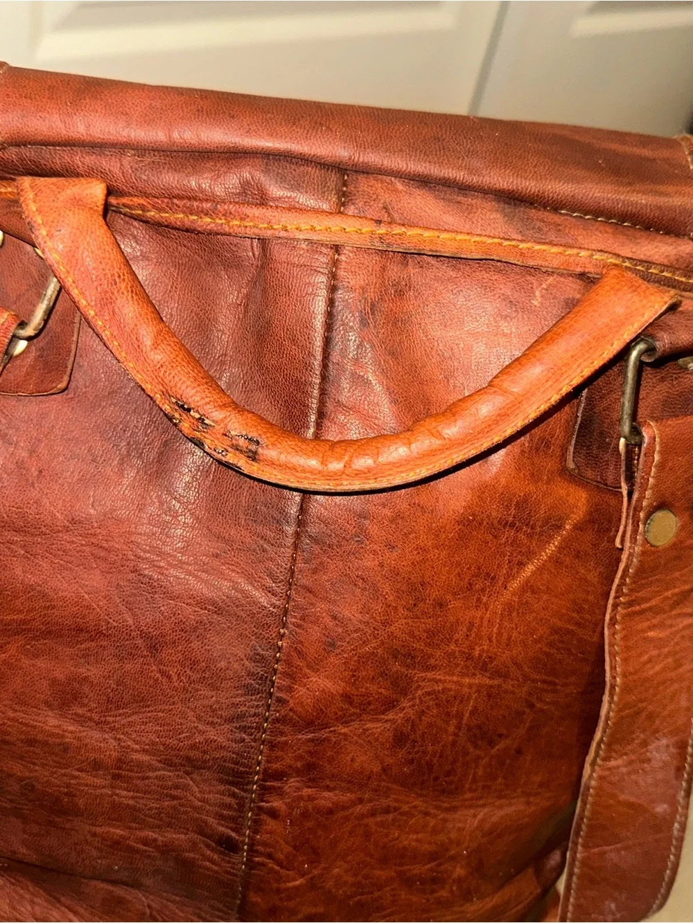 Vintage Distressed Leather Outdoor Hiking Backpack Rucksack Bag Unisex